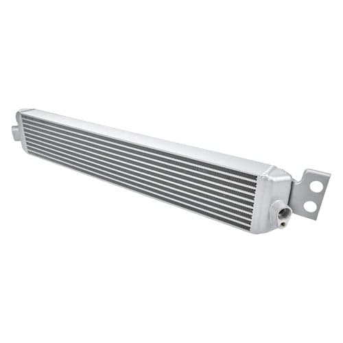 BMW E9X M3 race-spec    oil cooler