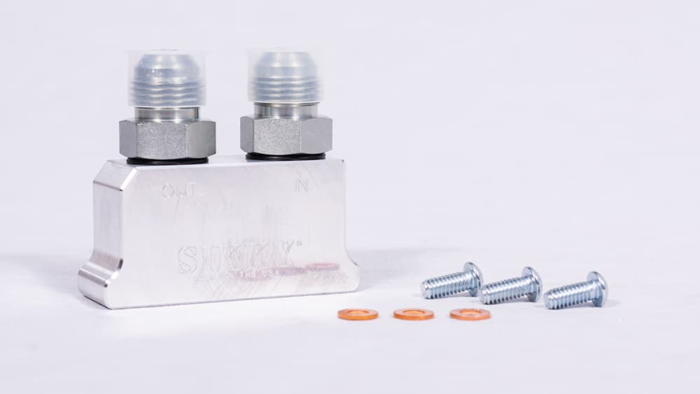 Oil Pan Adapter Block, Bottom Port -10AN Oil Line Nipple Style For Remote Oil Filter Lines